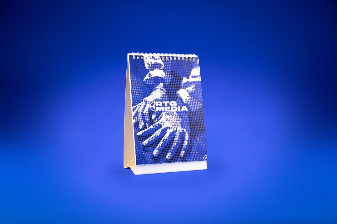 Výroba kalendářů s kroužkovou vazbou – kvalitní tisk kalendářů na míru, s možností personalizace, různými formáty a designy, ideální pro firemní dárky nebo propagaci pro vás vyrábíme v tiskárně RTG Media Praha